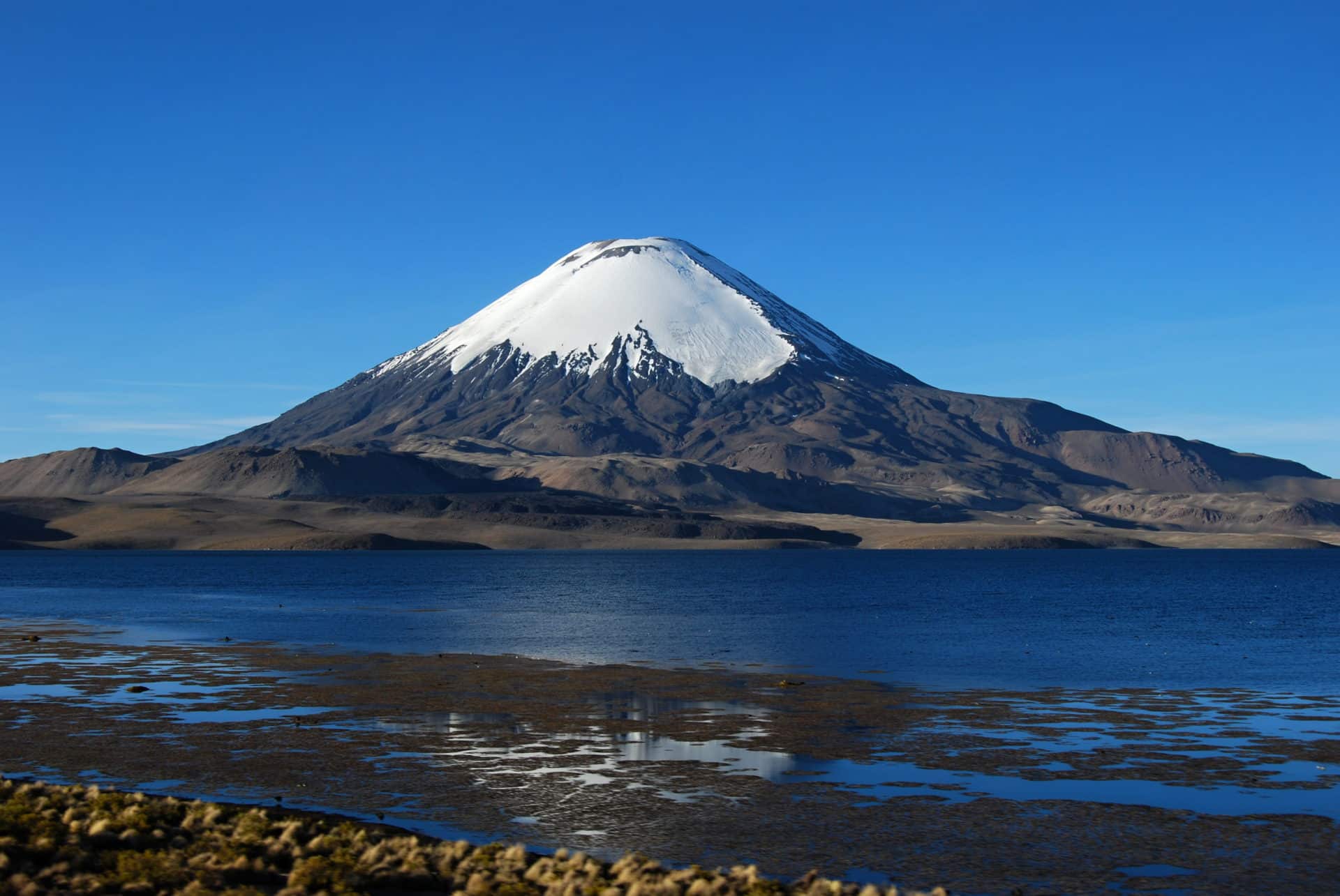 1647329346 sopka_cerro_parinacota_6342_m n m panoramio